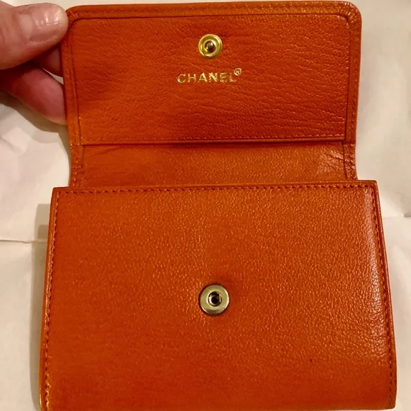 CHANEL card holder orange/salmon color - Picture 4 of 7